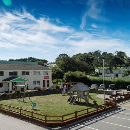 8 Sleep Chalet At Newquay Away Resorts Nb160 Exterior photo