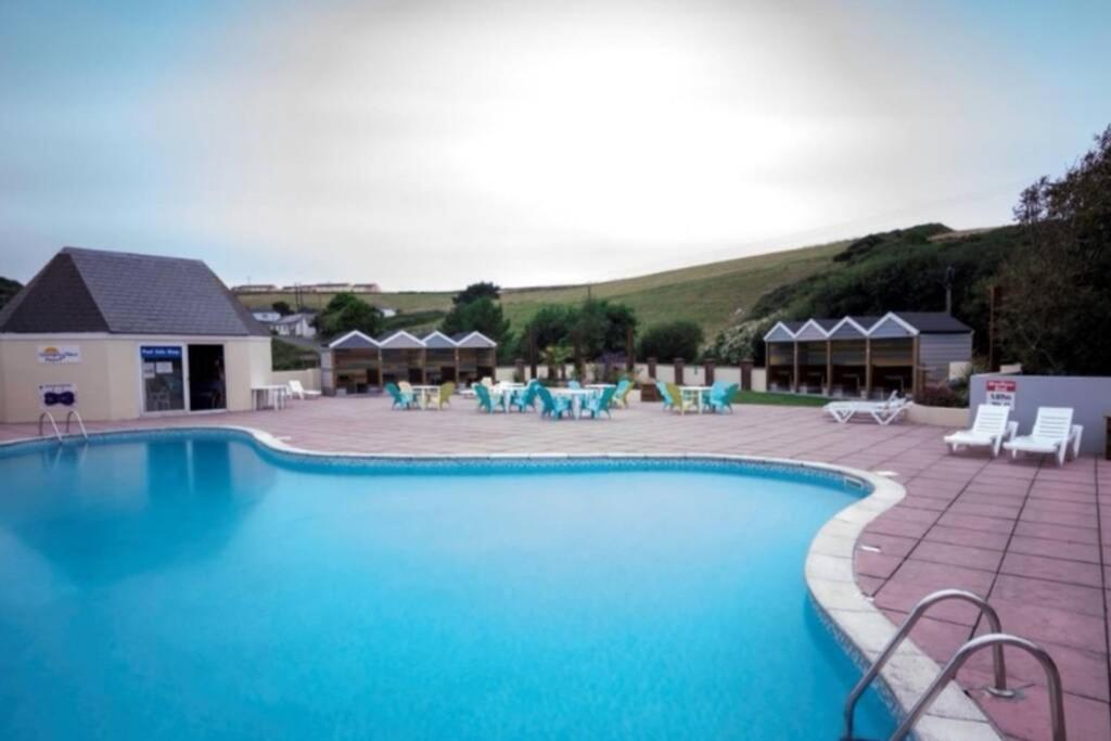 8 Sleep Chalet At Newquay Away Resorts Nb160 Exterior photo